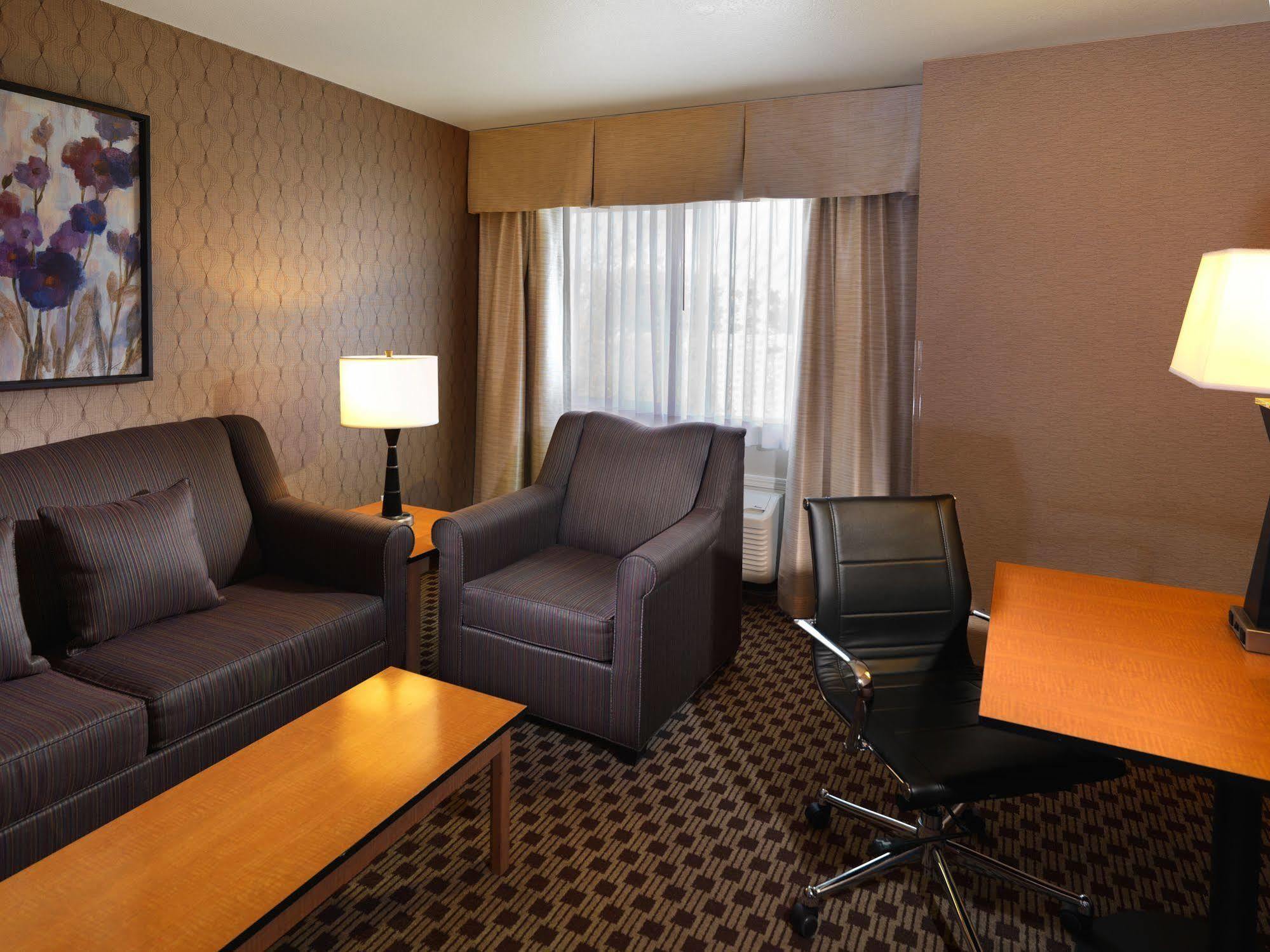 Crystal Inn Hotel & Suites - West Valley City Dış mekan fotoğraf